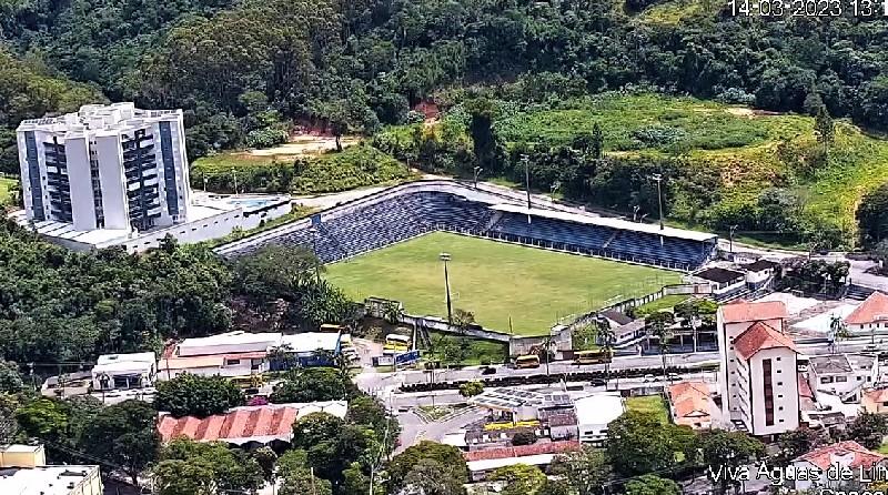 Estádio Municipal Leonardo Barbieri em Construção